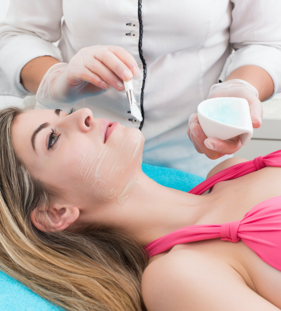 woman-in-spa-clinic.jpg